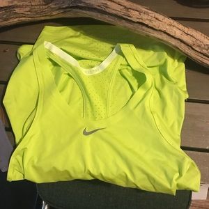 Nike Women’s Dryfit Pro Tank size Large
